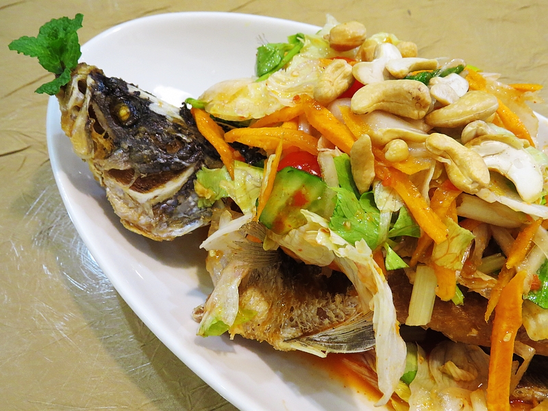 台中泰鑽泰式料理-酸辣酥魚